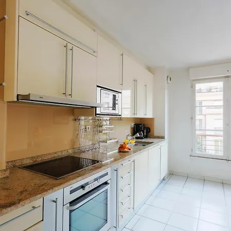 Maubourg - Invalides Private Apartament *